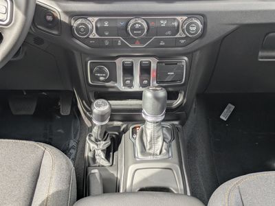 2026 Jeep Wrangler — photo 21 view