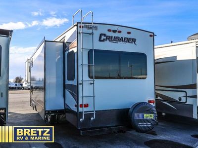2018 Prime Time RV Crusader — detail view