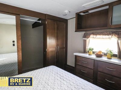 2018 Prime Time RV Crusader — photo 17 view