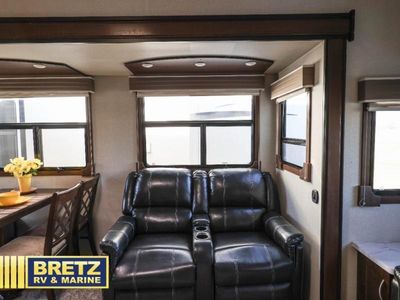 2018 Prime Time RV Crusader — photo 12 view