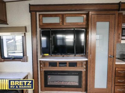 2018 Prime Time RV Crusader — photo 10 view