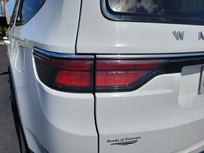 2024 Jeep Wagoneer - Photo 10