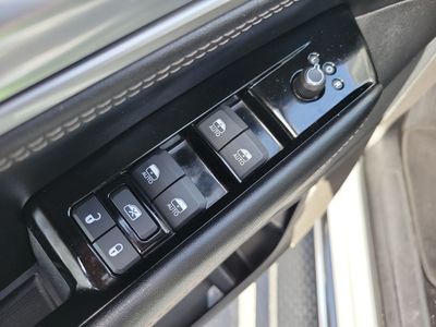 2024 Jeep Wagoneer - Photo 15