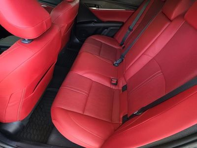 2025 Toyota Camry — photo 10 view