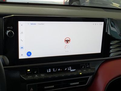 2025 Toyota Camry — photo 16 view