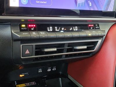 2025 Toyota Camry — photo 20 view