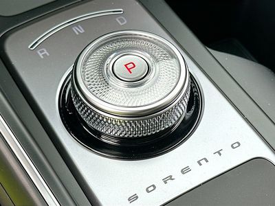 2026 Kia Sorento Hybrid - Photo 17