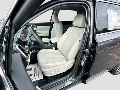 2026 Kia Sorento Hybrid - Photo 22
