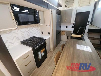 2026 Forest River RV Salem Hemisphere — photo 13 view