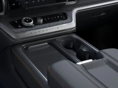2026 Ford Expedition - Photo 15