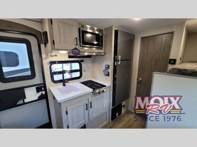 2026 Coachmen RV Catalina Summit Series 7 - Photo 13
