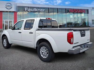 2016 Nissan Frontier — interior view
