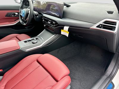 2026 BMW 3 Series — photo 24 view