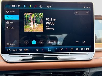 2026 Volkswagen Tiguan - Photo 32