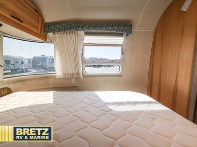 2012 Airstream Classic - Photo 15