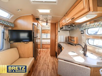 2012 Airstream Classic - Photo 8