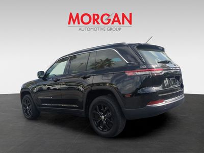 2023 Jeep Grand Cherokee — photo 7 view