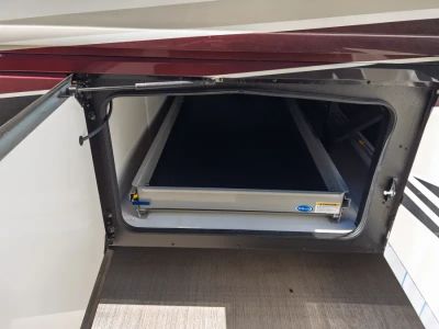 2027 Fleetwood DISCOVERY LXE — photo 38 view