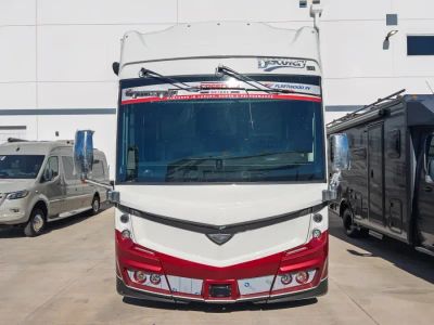 2027 Fleetwood DISCOVERY LXE — photo 41 view