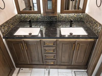 2027 Fleetwood DISCOVERY LXE — photo 17 view
