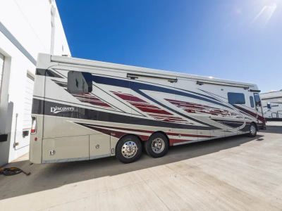 2027 Fleetwood DISCOVERY LXE — photo 21 view