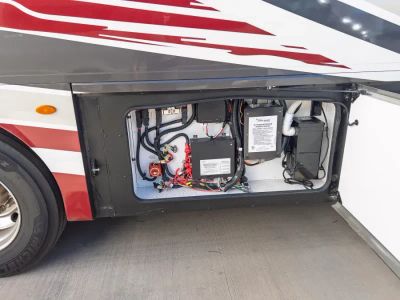 2027 Fleetwood DISCOVERY LXE — photo 25 view