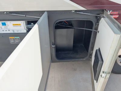 2027 Fleetwood DISCOVERY LXE — photo 24 view
