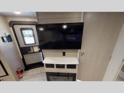 2021 Forest River RV Rockwood Ultra Lite - Photo 4