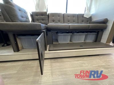 2026 Forest River RV Wildwood X-Lite — photo 31 view