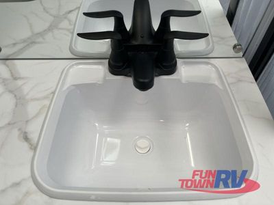 2026 Forest River RV Wildwood X-Lite — photo 38 view