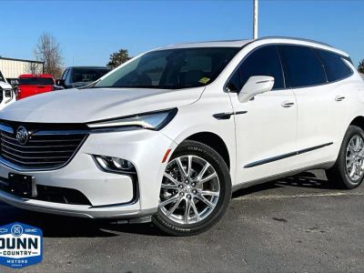 2023 Buick Enclave Premium in White Frost Tricoat — front three-quarter view