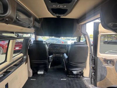 2013 Chevrolet Express - Photo 17