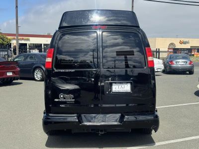 2013 Chevrolet Express - Photo 23