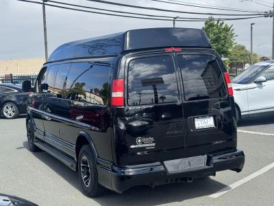 2013 Chevrolet Express - Photo 4