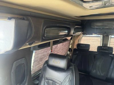 2013 Chevrolet Express - Photo 15
