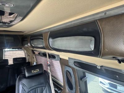 2013 Chevrolet Express - Photo 16