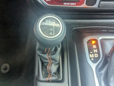 2022 Jeep Gladiator — photo 32 view