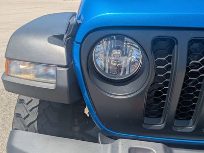 2022 Jeep Gladiator — photo 10 view