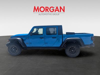 2022 Jeep Gladiator — photo 8 view