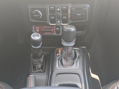 2022 Jeep Gladiator — photo 22 view