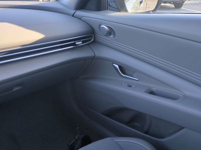 2026 Hyundai ELANTRA — photo 18 view