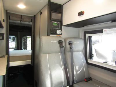 2025 Winnebago REVEL - Photo 6