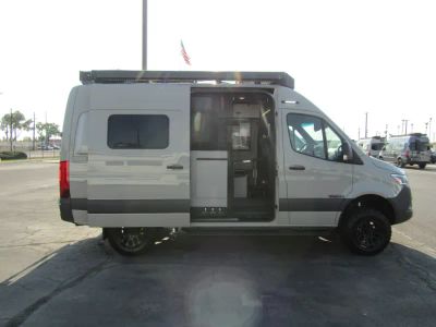 2025 Winnebago REVEL - Photo 15