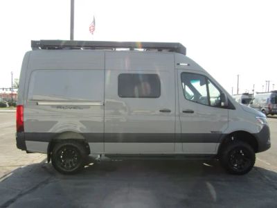 2025 Winnebago REVEL - Photo 14