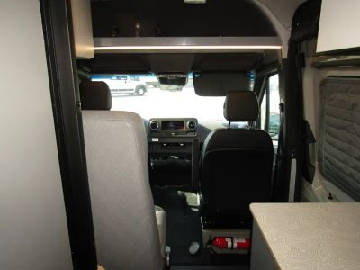 2025 Winnebago REVEL - Photo 4