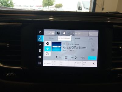 2023 Chrysler Voyager - Photo 20