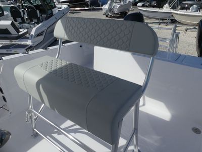 2026 Twin Vee 240 STX - Photo 9