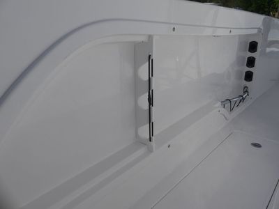 2026 Twin Vee 240 STX - Photo 13