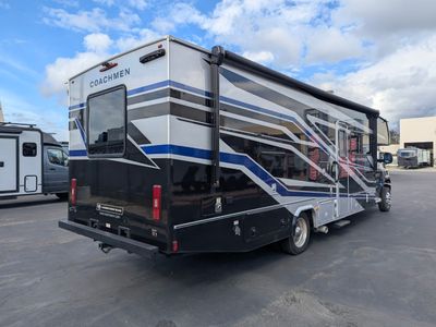 2026 Coachmen Entourage — photo 31 view