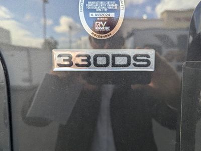 2026 Coachmen Entourage — photo 8 view